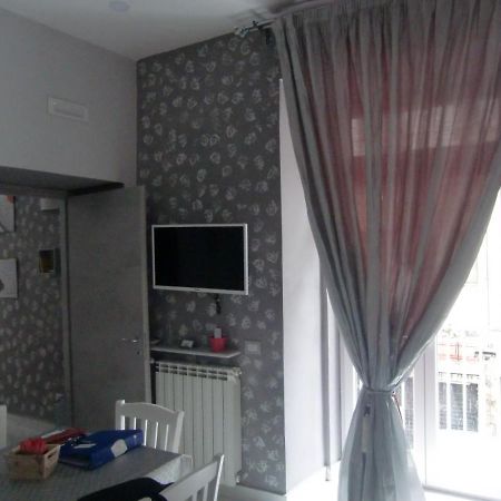 נאפולי Guesthouse Aaron2 מראה חיצוני תמונה