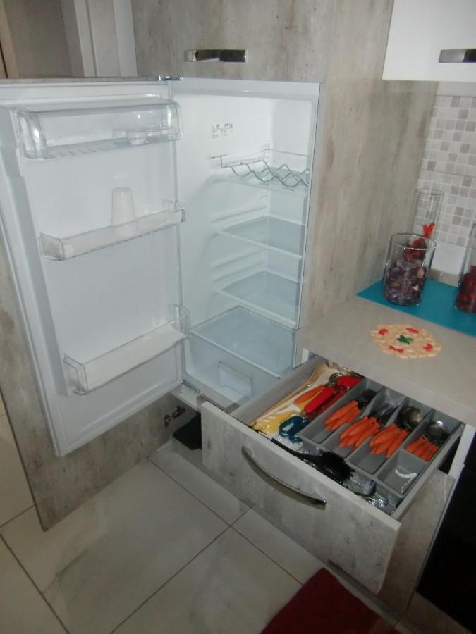 נאפולי Guesthouse Aaron2 מראה חיצוני תמונה