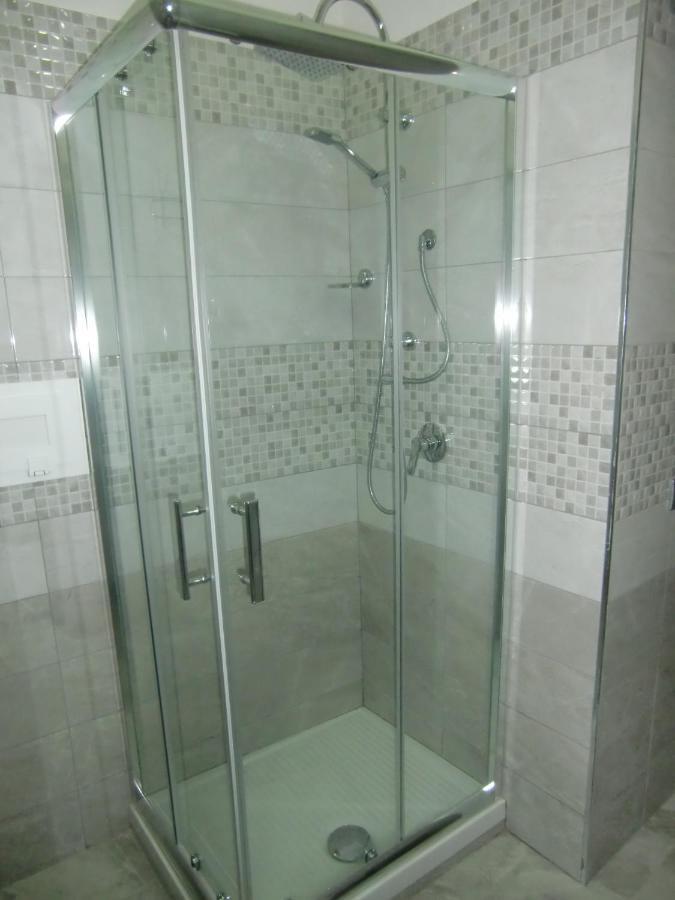 נאפולי Guesthouse Aaron2 מראה חיצוני תמונה