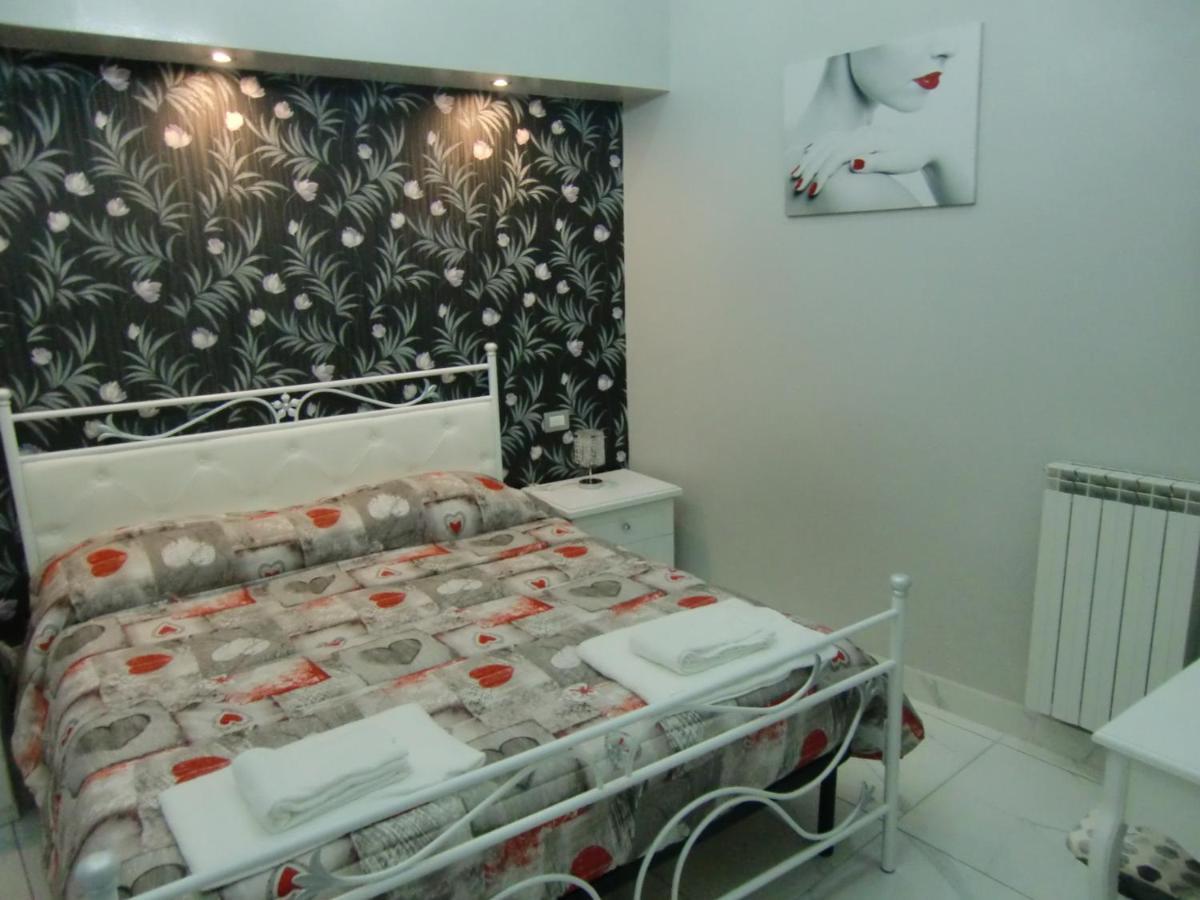 נאפולי Guesthouse Aaron2 מראה חיצוני תמונה