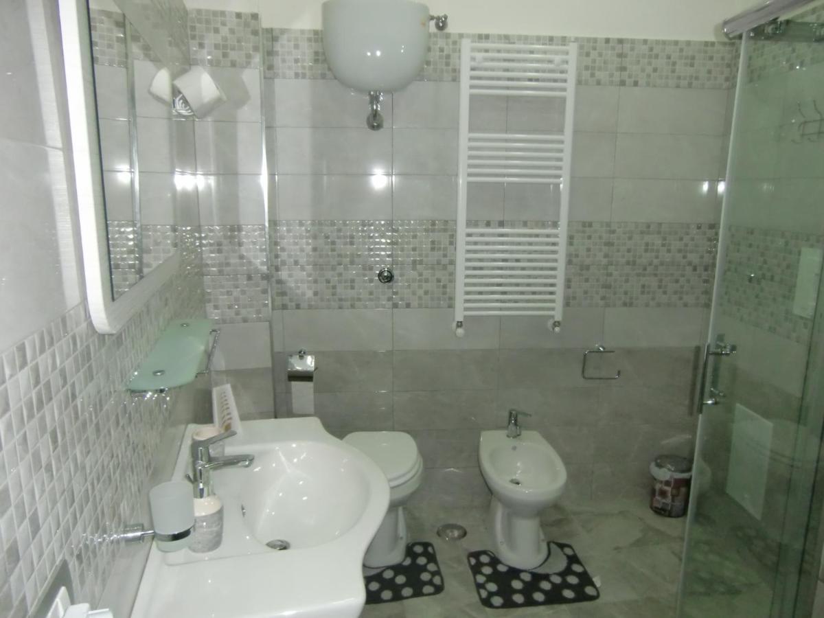 נאפולי Guesthouse Aaron2 מראה חיצוני תמונה