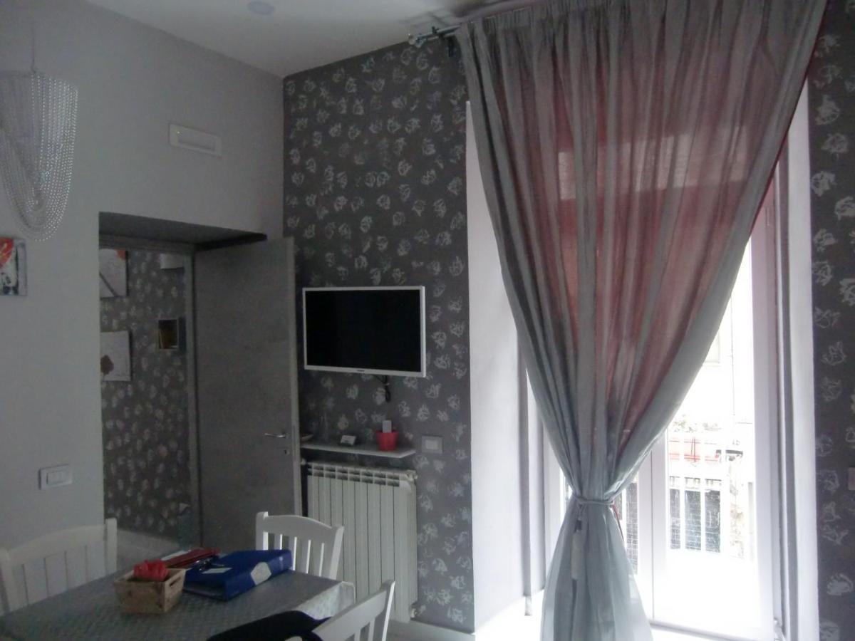 נאפולי Guesthouse Aaron2 מראה חיצוני תמונה
