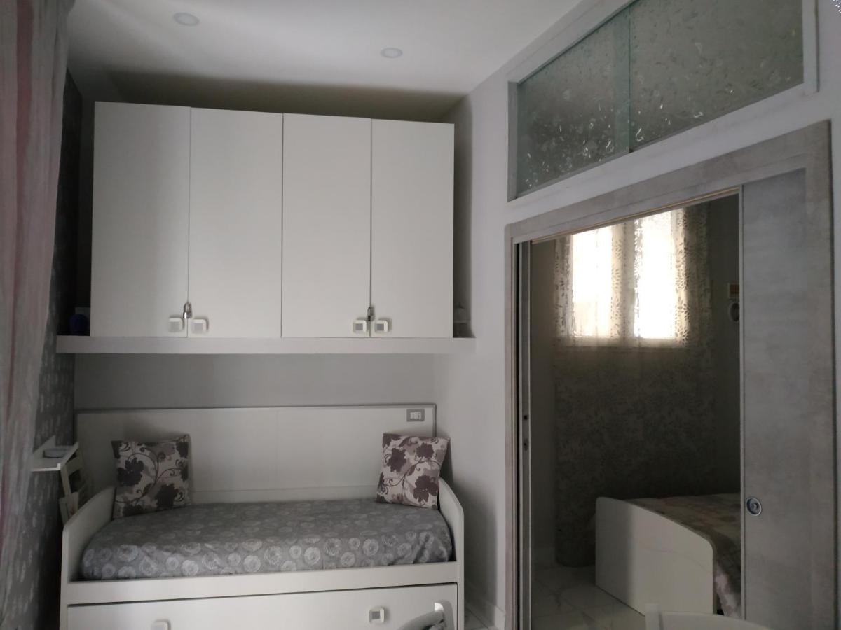 נאפולי Guesthouse Aaron2 מראה חיצוני תמונה